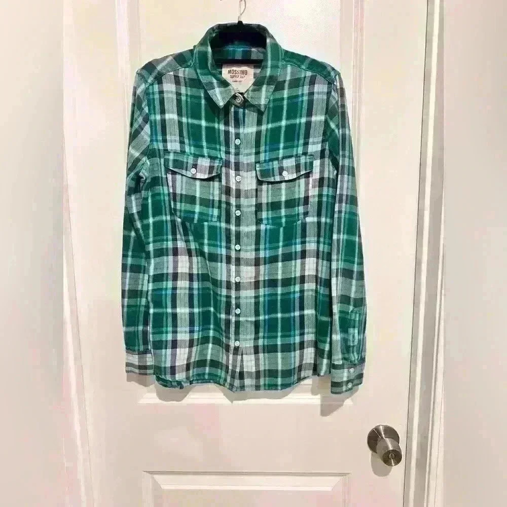 Size Large Mossimo Flannel Long-sleeve Button down Shirt